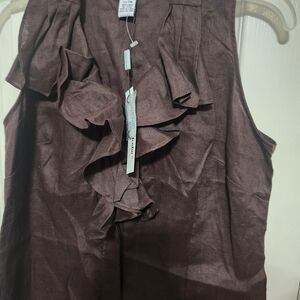 NWT Elegant Brown Ruffle Sleeveless Bkouse